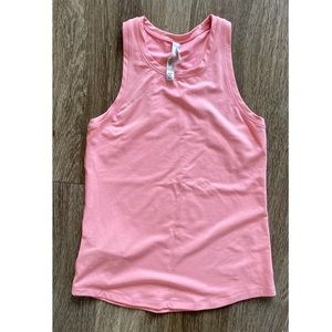 Light pink workout tank